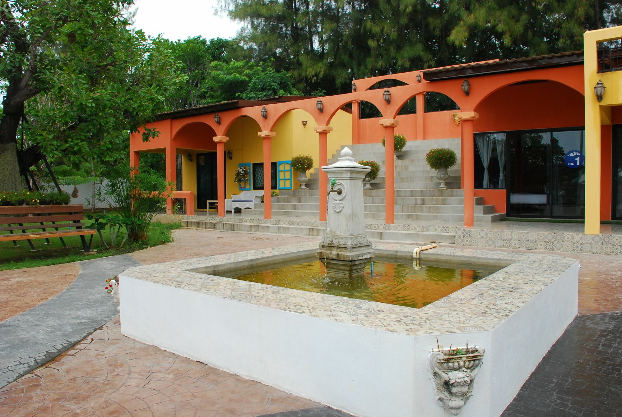 Phutara Accomodation Cha-Am Extérieur photo